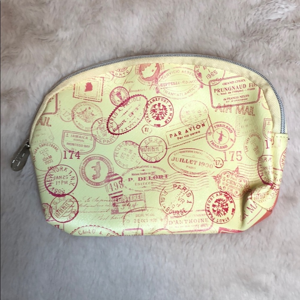 Ipsy Makeup Bag - Picture 2 of 4